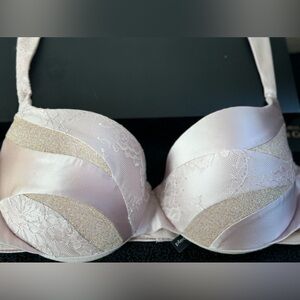 Victoria's Secret DESIGNER COLLECTION PLEASURE STATE Bra 36B PINK SWAROVSKI